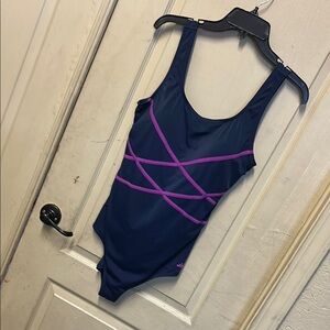 Stylish Women's One-Piece Swimsuit in Navy and Pink